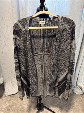Old Navy Black and Gray Open-Front Knit Cardigan